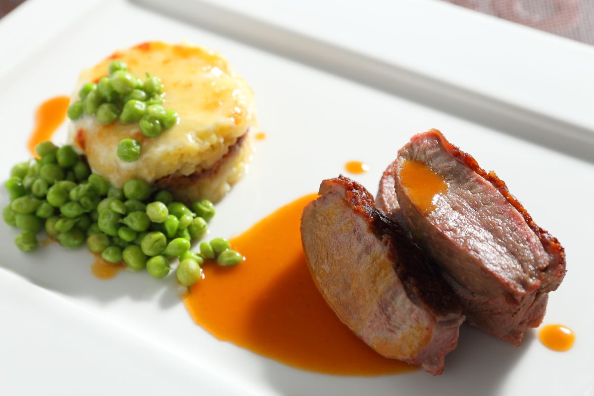 宜蘭鴨胸/鴨腿洋芋泥/柳橙醬汁