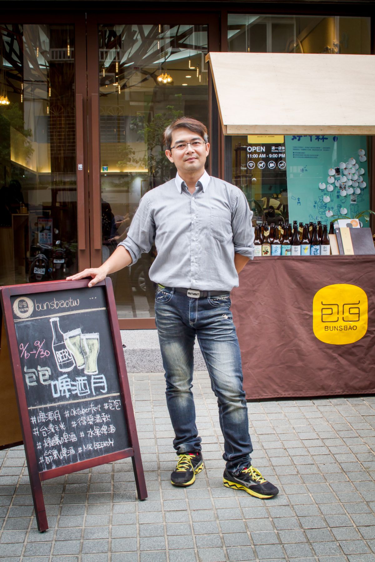 包包行銷總監郭曜郎(Paul)